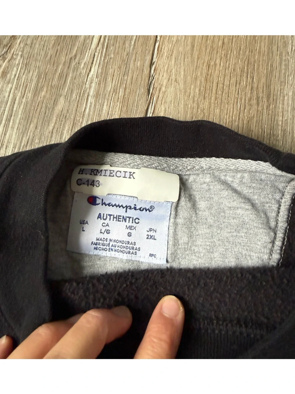 VTG Champion Men’s Black Crewneck Sweatshirt Retro Streetwear Cotton Size L